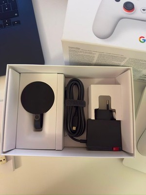 Google Stadia Premiere Edition   Open Box   Controller + Original Zubehör