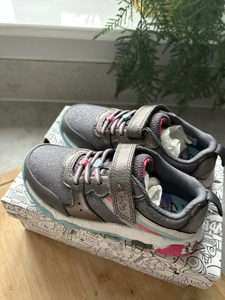 Clarks Tidal Star Grey Sparkly Trainers Uk Size 11G - Image 2 of 4