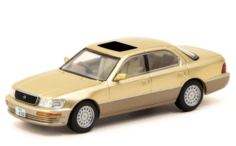 LEXUS LS400  - champagner beige - TARMAC 1:64 - Photo 2/4