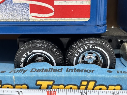 Ertl 1986 Peterbilt Tractor Trailer Sleeper US Express Pressed Steel New In Box - Picture 12 of 24