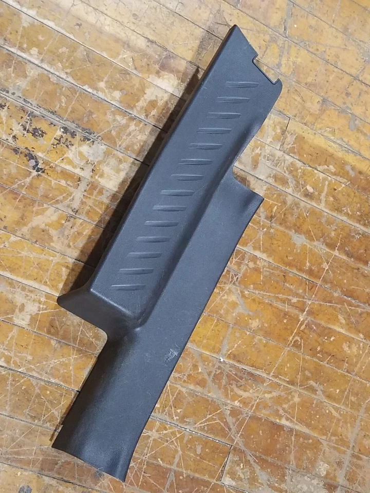 2009 Kia Rondo LX универсал задний левый водитель стороне двери порог отделки панели черный б/у - Изображение 4 из 4