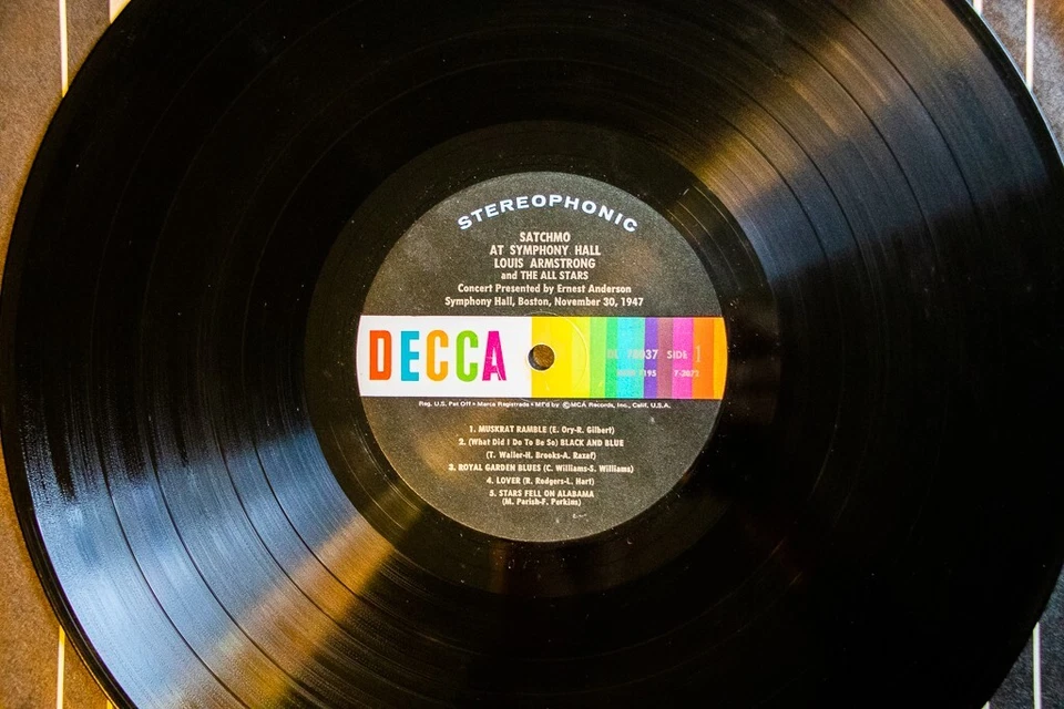 Louis Armstrong And The All Stars-Satchmo At Symphony Hall VG/VG+1977 DXSB 7195  - Image 4 of 4