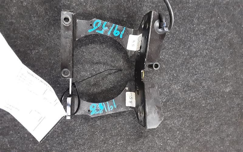 2002 MASERATI M138 PADDLE SHIFTER BRACKET HOLDER ONLY 2DR COUPE 34492501