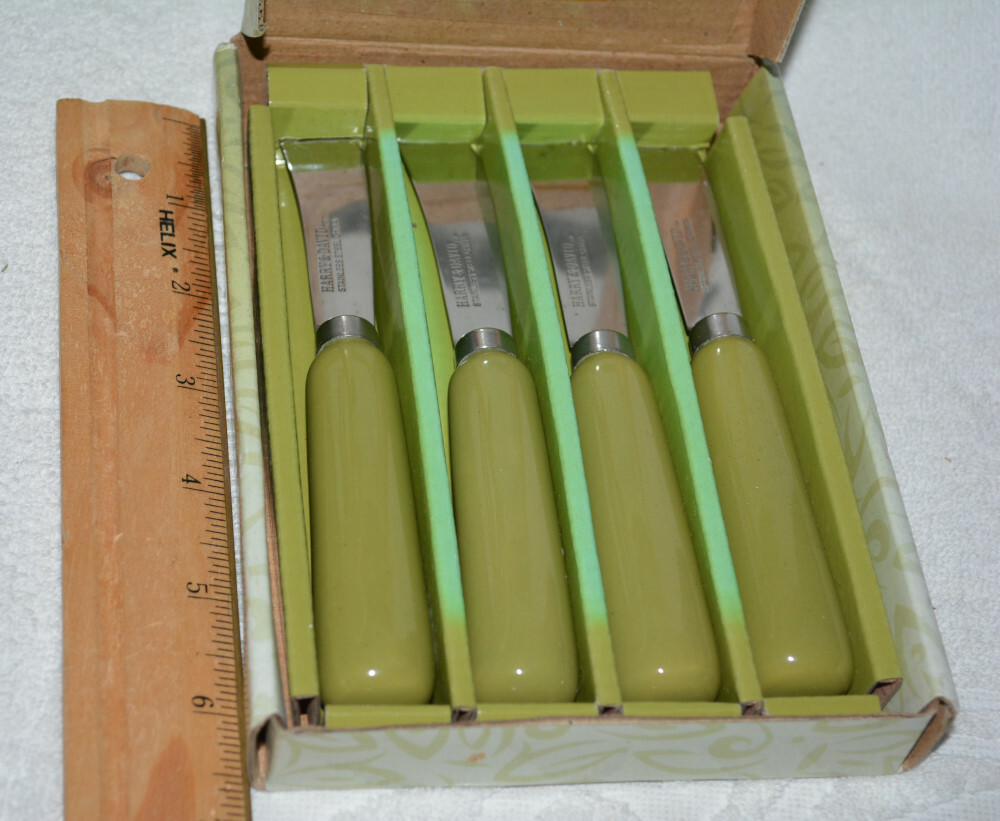 NEW Harry And David Ceramic Spreaders olive knives NEW IN BOX