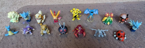 Pokemon Figures Tomy CGTSJ Lot Aerodactyl Zubat Ninetails Parasect Lapras