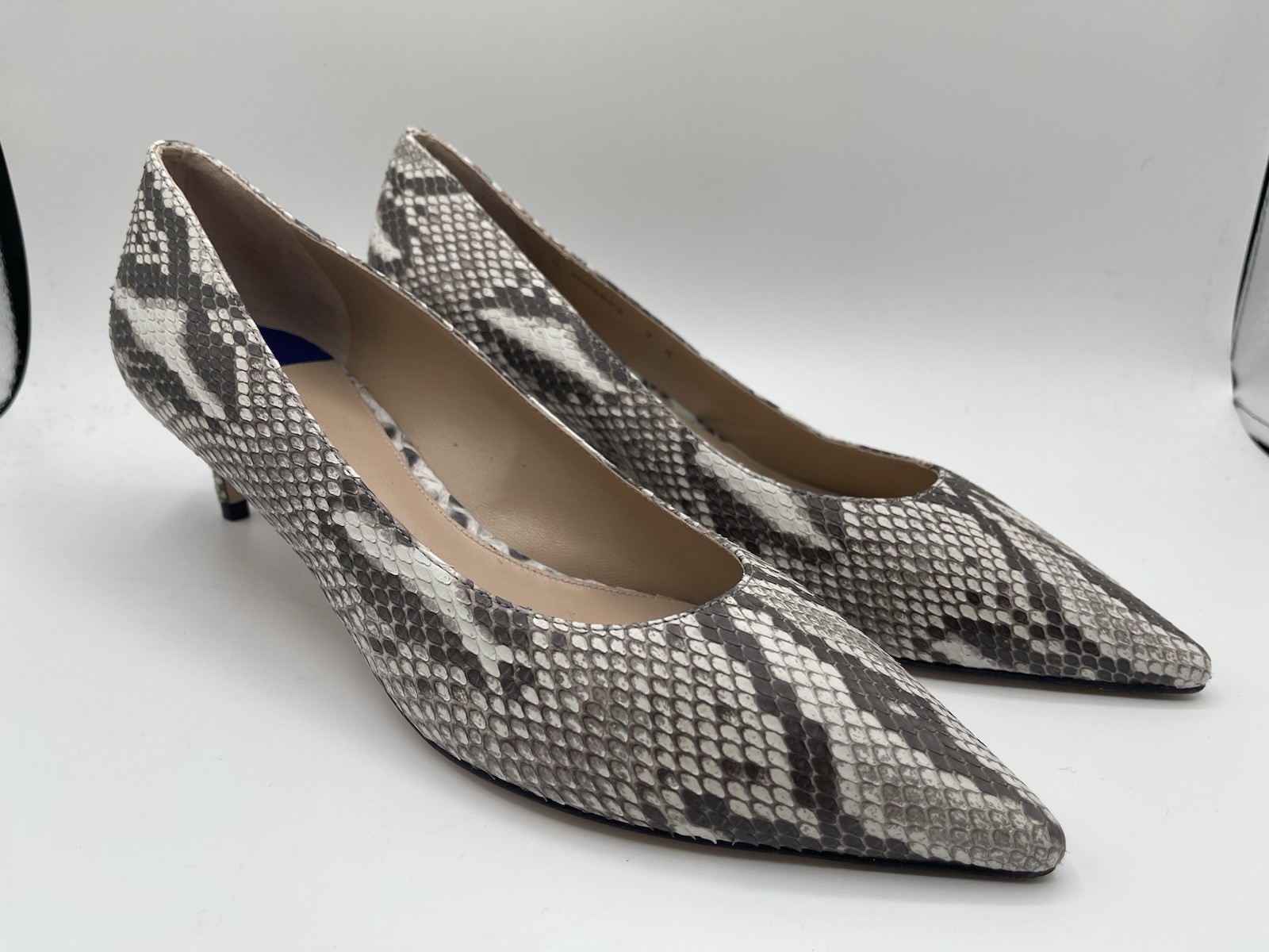 STUART WEITZMAN Womens 9 M Python Snakeskin Point… - image 4