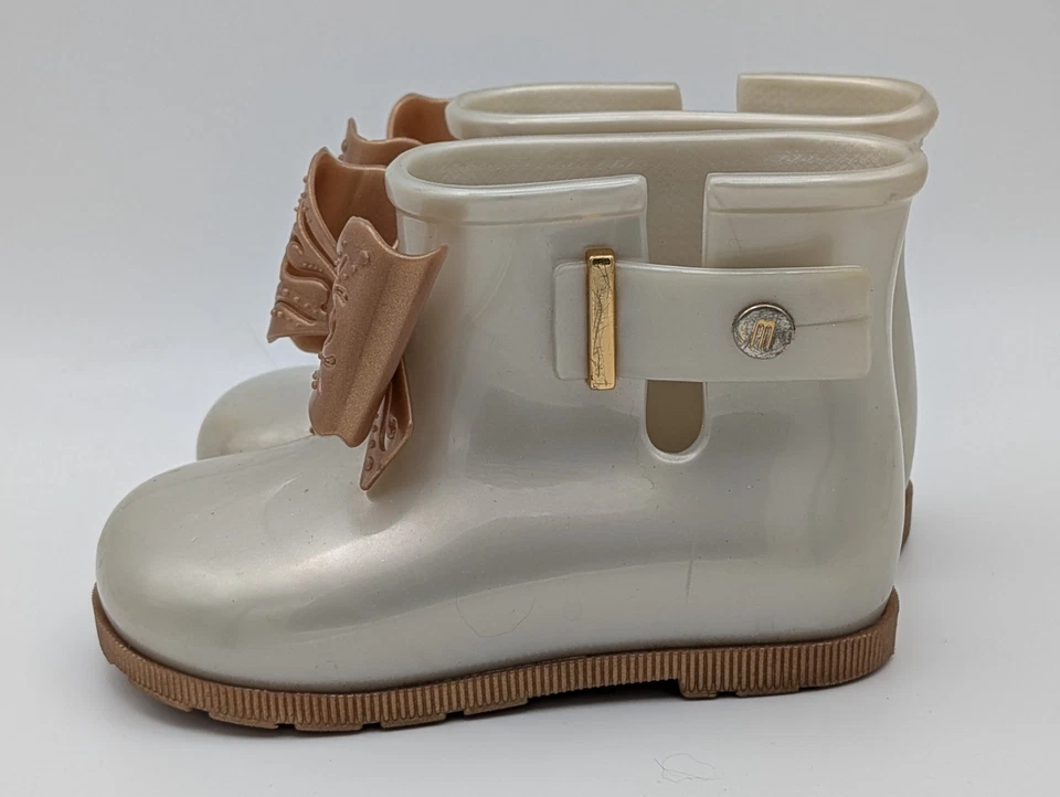 Mini Melissa Sugar Rain Fairy Rainboots Shimmer/Gold Size 7 - Image 2 of 4
