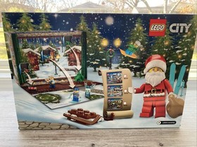 Lego City Advent Calendar / 60155 Retired 2017/NIB