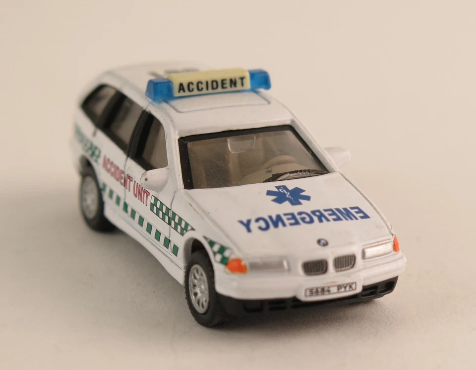 Hongwell 1:72 scale BMW 325i Touring Accident Response A/F — 第 2/4 张图片