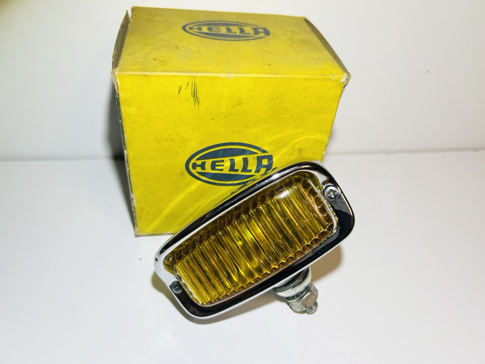 Feu de recul Hella pour remplacer la pièce usée de votre VW vintage