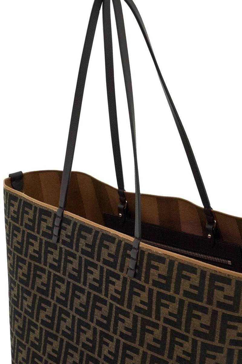 【送料&関税込】Fendi Large Reversible Ff Logo Shopping Bag $1950 FENDI LARGE STRIPED FF LOGO REVERSIBLE TOTE BAG AUTH