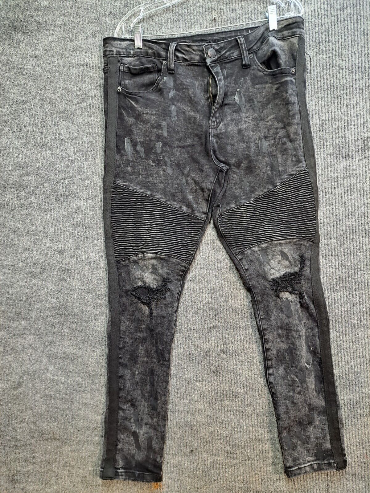 Foto 1 di 5