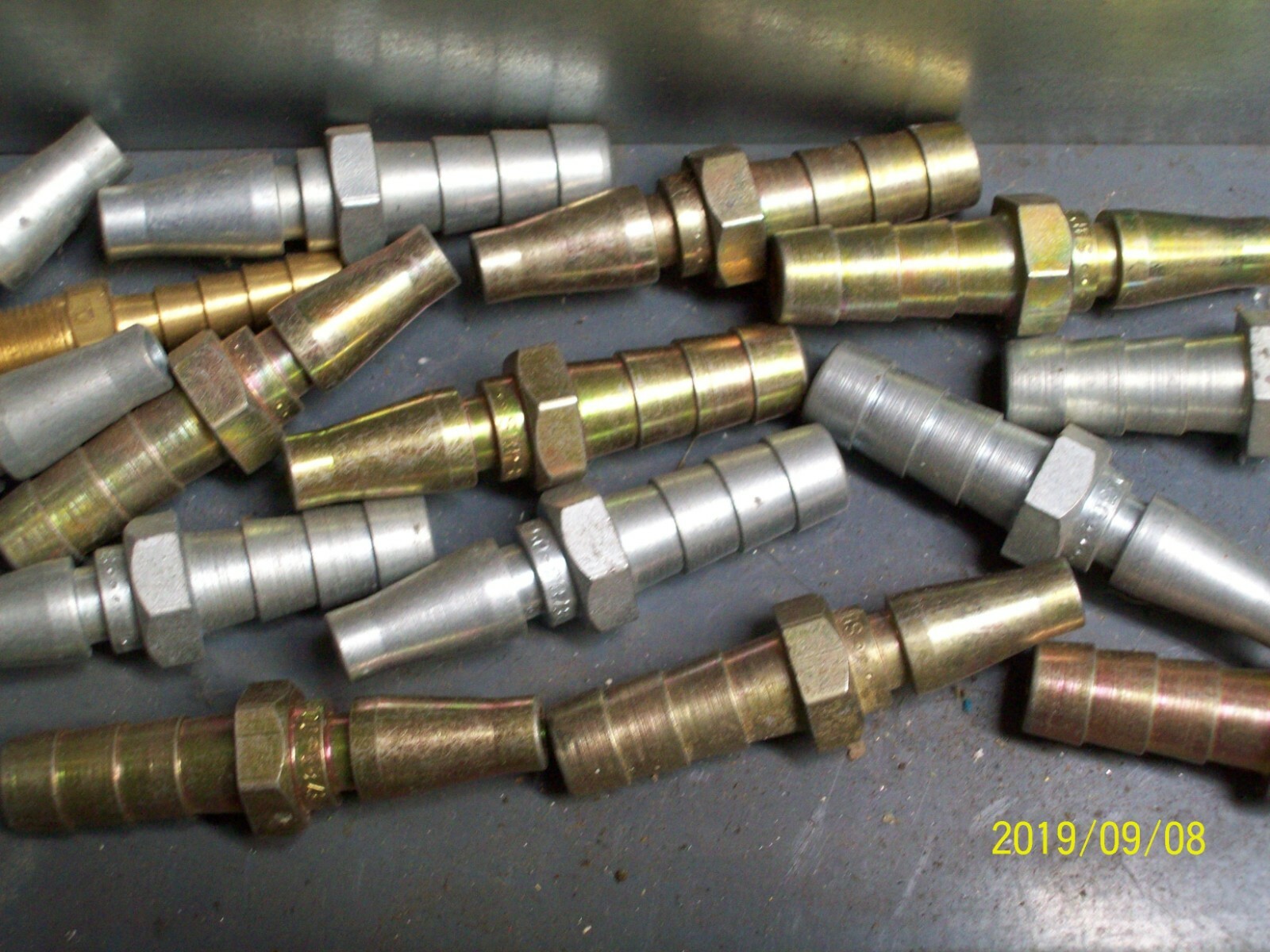 (3) 1/4" FeMale TWIST-LOCK x 3/8" Hose Barb Air Fittings QUICK CONNECT 8788-0030