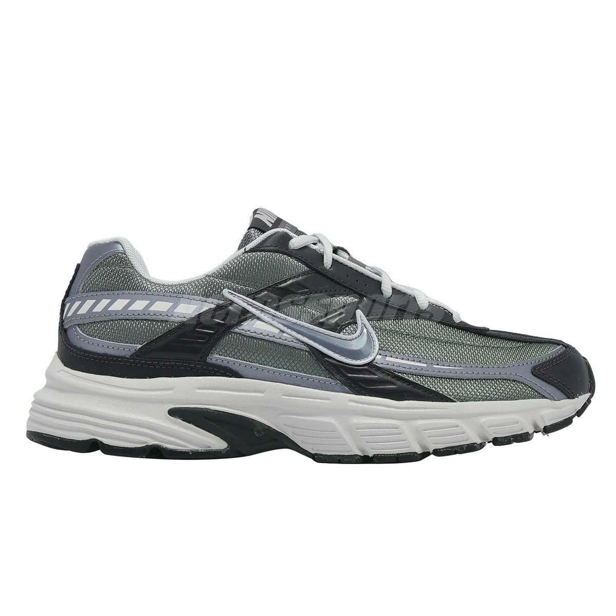 ★NIKE★大人気★NIKE INITIATOR★スニーカー ネイビー ☆NIKE☆大人気☆NIKE INITIATOR☆スニーカー ネイビー (Nike