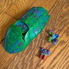 1997 Lot YES Fistful of Aliens Mutants with Green Space Pod  2 Figures Vintage