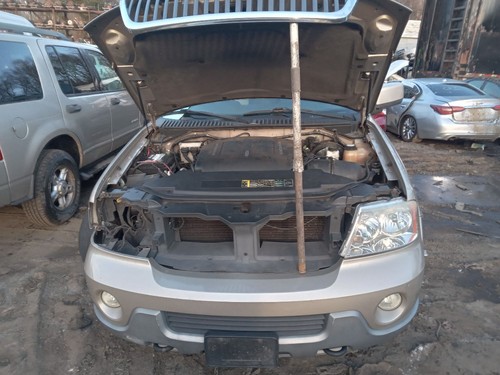 Used Transfer Case Assembly fits: 2004 Lincoln Navigator Grade A