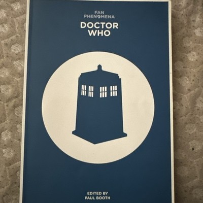 Fan Phenomena: Doctor Who Signed