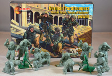 Mars WWII German Paratroopers Mortar Set Tropical Uniform Light Green 32037