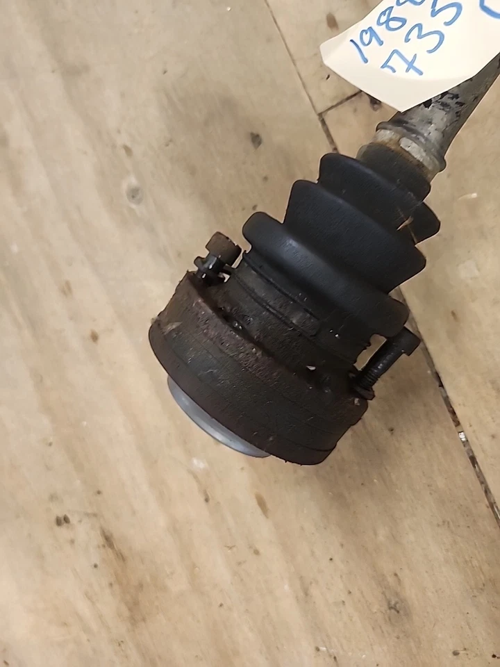 BMW E32 88-94 735i 735iL 740i 740iL 750i Drivers rear axle half output shaft #10 - Image 2 of 4