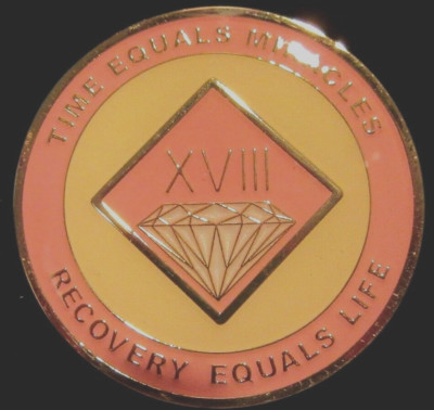 Narcotics Anonymous  PINK 18 Year Gold White Medallion NA Coin Token Chip Clean