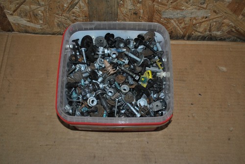 BMW E90 E91 Schrauben Motor Getriebe Klemmen Muttern Achsen Vorne Hinten Nieten