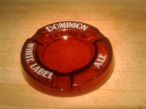 Vintage Dominion White Label Ale beer 6.5" Ashtray Heavy Amber Glass Excellent