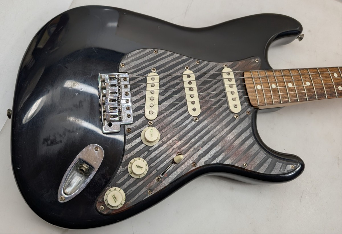 2000 Fender Stratocaster Standard Electric Guitar (Made in