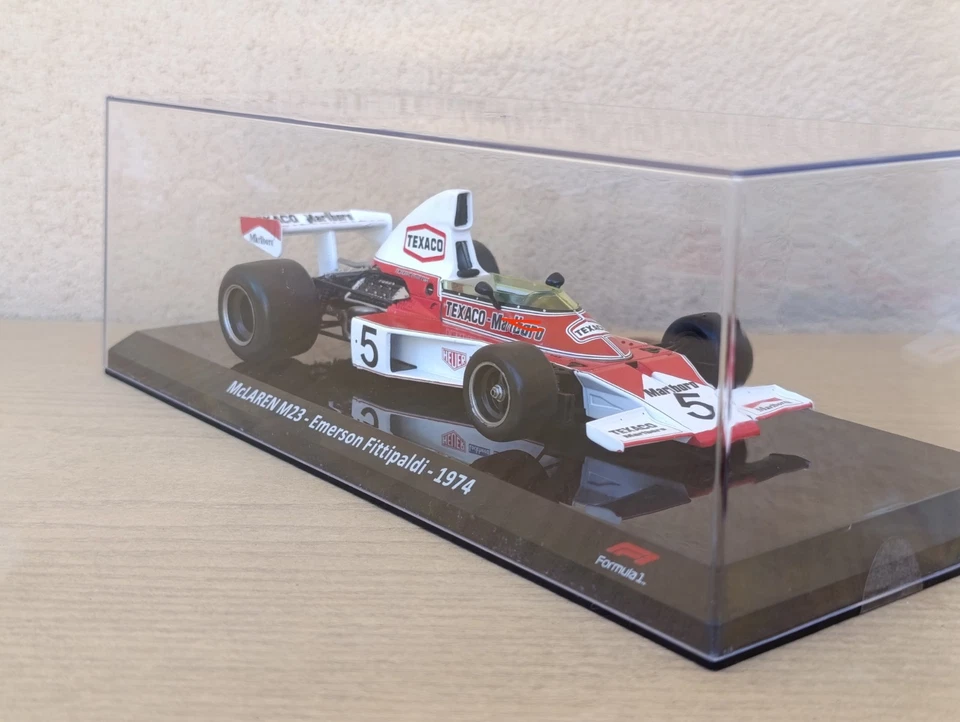 McLaren M23 - 1974 Emerson Fittipaldi Modellino Die-cast 1/24 Altaya Formula 1 - Immagine 2 di 4