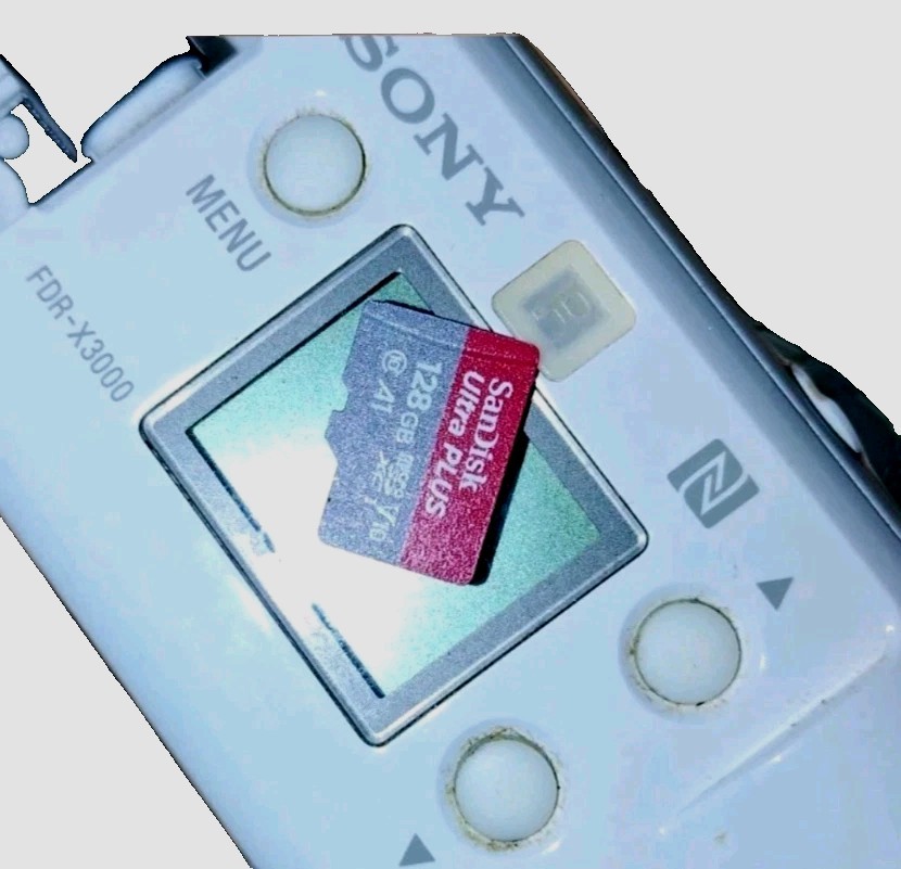 Sony FDRX-3000 combines brilliant 4K resolution  SteadyShot 