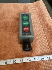 Allen Bradley 800S-3SC Standard Duty Push Button Station Type 1 Up-Down-Stop