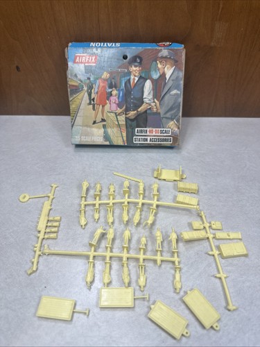 Airfix HO-OO Escala Estación Accesorios 50+ Piezas 01742-0 S42 | Zustand: Used
