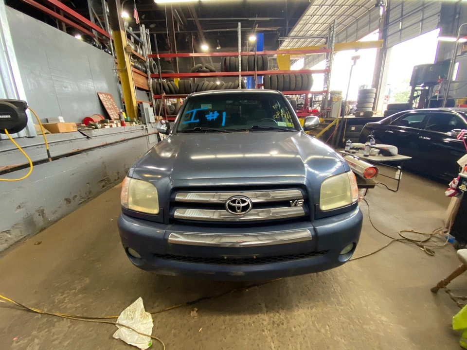 Used Automatic Transmission Assembly fits: 2004 Toyota Tundra AT 4x4 8 cylinder Foto 2 de 4