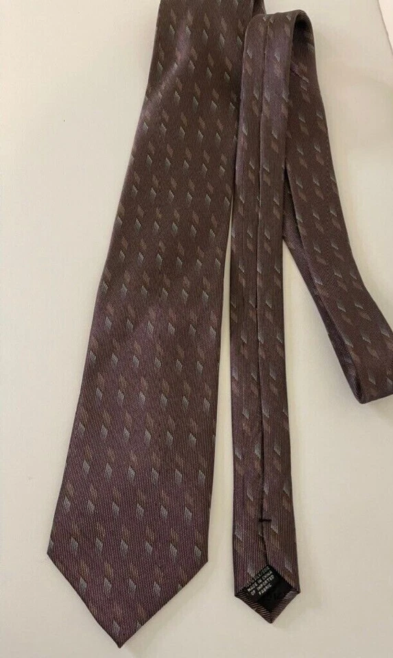 New DKNY Men's Light Brown 100% Silk Tie, Subtle Pattern 59" long 3.75" wide  - Image 2 of 4