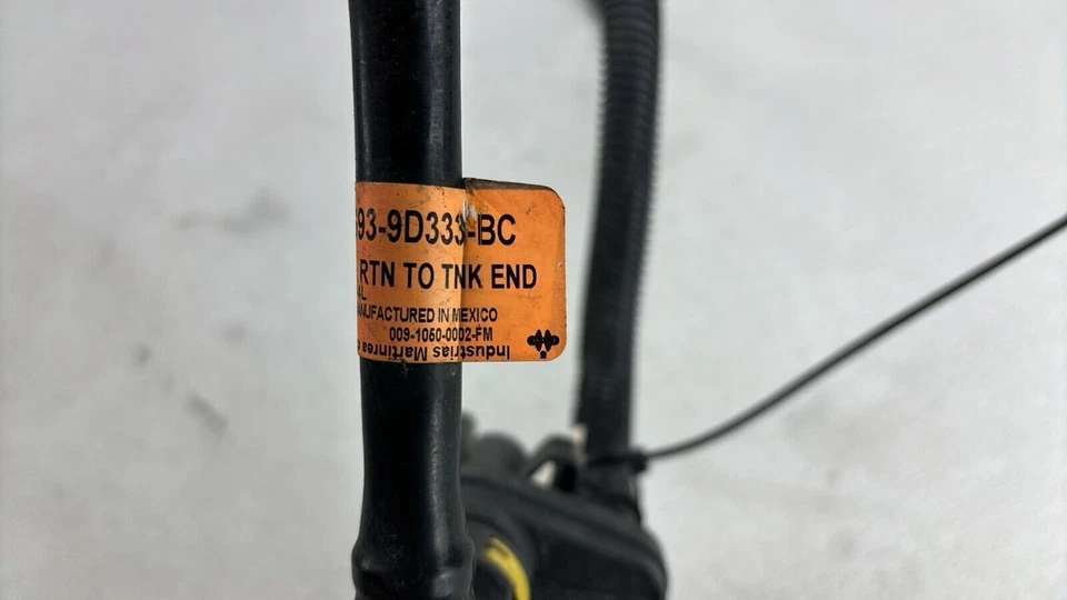 Electroválvula Lincoln MKZ 2013-2016 negra OEM Bu5A-9G712-Aa Foto 2 de 4