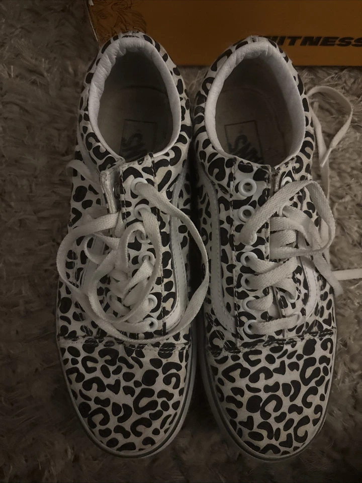 Furgonetas para mujer con estampado de leopardo 9,5 Foto 2 de 4