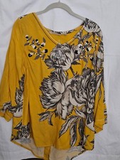 Soft Surroundings Medium Blouse Gold Floral Beaded V-Neck 3/4 Sleeve