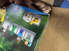 LEGO 21125 MINECRAFT The Jungle Tree House  Retired 706 Pieces - NEW Sealed