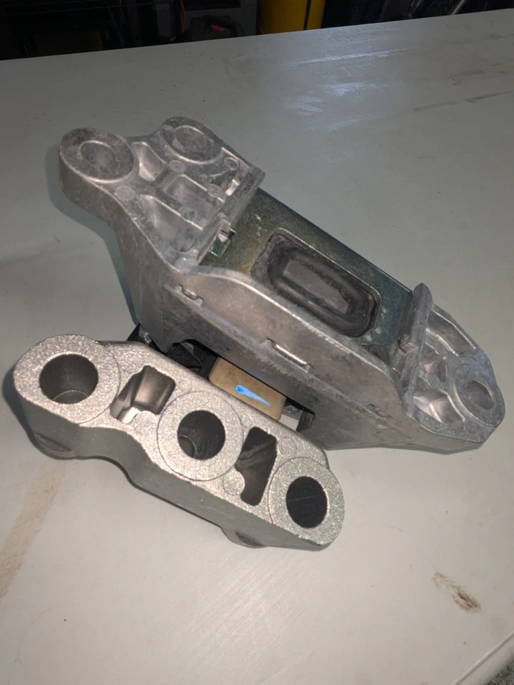 Mopar Engine Mount Isolator 00520321190 fits 2015-2017 Ram ProMaster City #H75 - Image 3 of 4