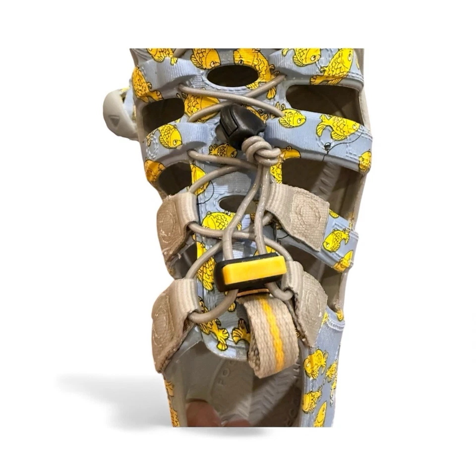 KEEN Sunport Kids Size 6 Blue Yellow Fish Waterproof Outdoor Sandals  - Image 4 of 4