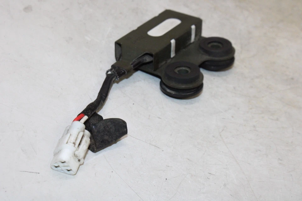 2000 SUZUKI GSXR 750 SENSOR DE RESISTÊNCIA FABRICANTE DE EQUIPAMENTO ORIGINAL - Imagem 3 de 4