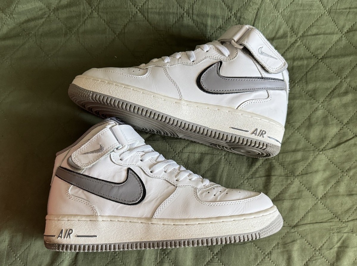 2003 Nike Air Force 1 Mid 304096-101 2003 Nike Air Force 1 Mid 304096-101