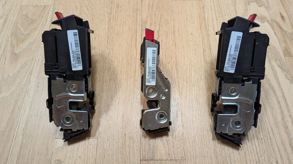 OEM Volvo V60, V70, XC60, XC70 Rear Folding Seat Black Latch Set w/Covers - Image 4 of 4