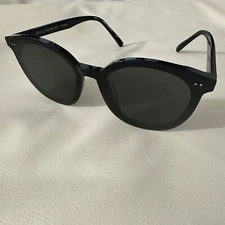 2023 Gentle Monster Solo 01 Sunglasses Oversized Round Black Frame