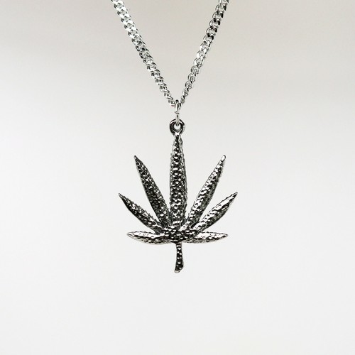 Marijuana Hippie Pot Leaf Green Enamel on Pewter Pendant Necklace NK-49 - Picture 7 of 8