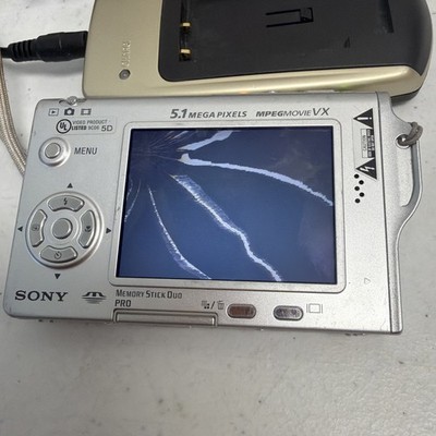 デジタルカメラ Sony Cyber-shot DSC-T7 Sony Cyber-shot DSC-T7 5.1MP Digital Camera - Silver for sale