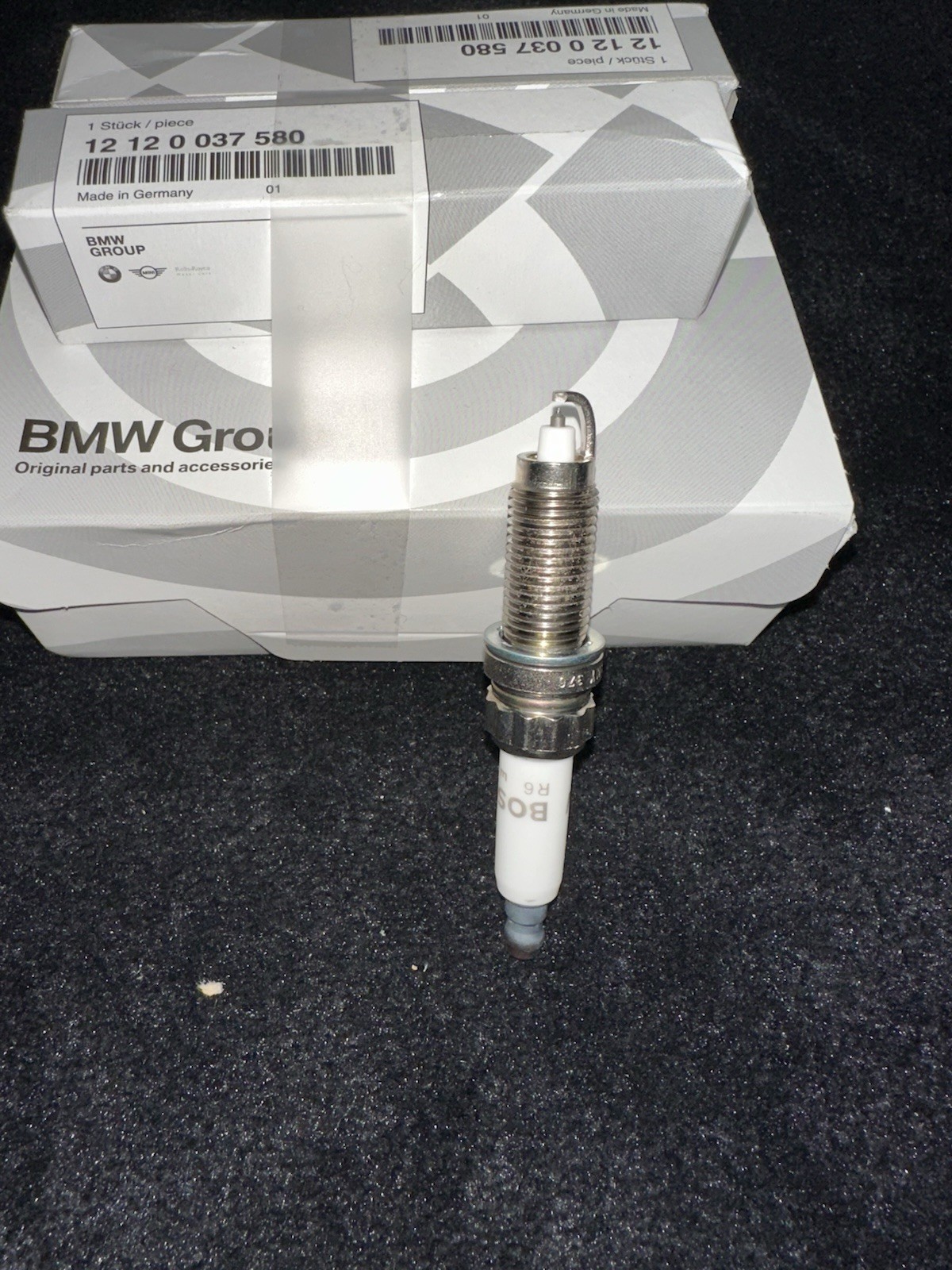 Genuine BMW / Rolls-Royce Spark Plugs 12-12-0-037-580 — OEM V8 V12 Engine