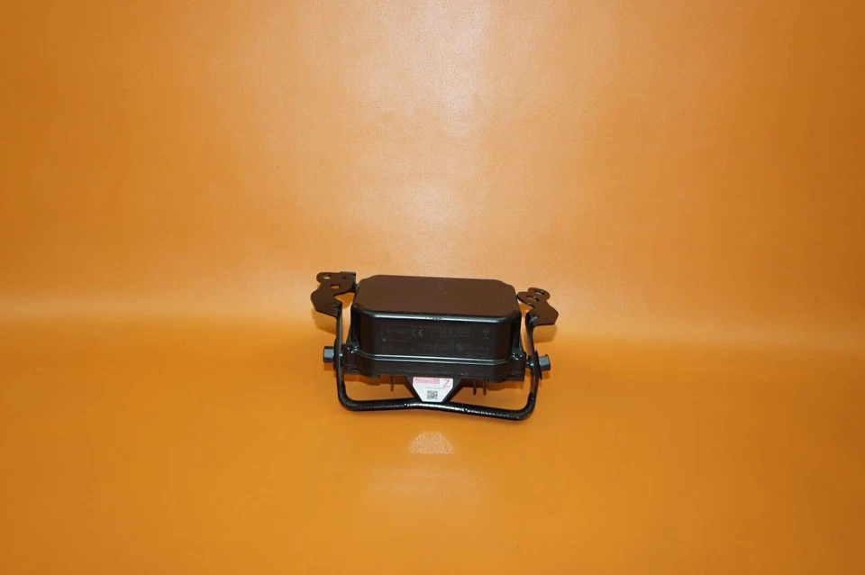 LEXUS GS350 SENSOR DE ONDA DE RADAR MILÍMETRO 2015 2016 2017 88210-47090 LX570 OEM Foto 3 de 4