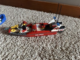 Lego City Town 60005 Fire Boat and Speed Boat 99 % Complete No Manual Retired