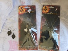 The Hunger Games Lot Neca Bag Clip Necklace Earrings 2012 2013