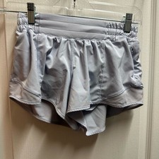 Lululemon Women's Light Gray Ruffled Shorts size 4/ NWOT B71